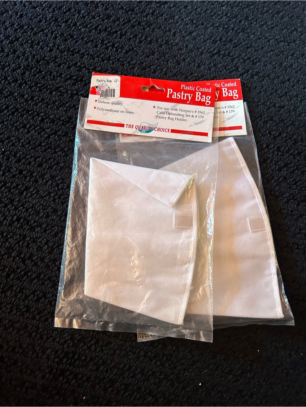 White Plastic-Coated Pastry Bag - 12"